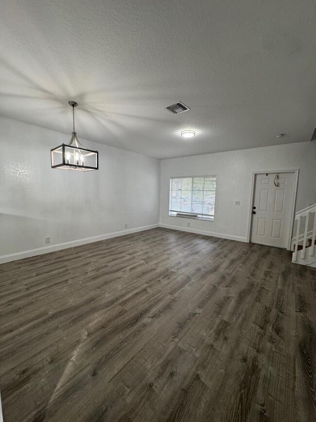 Building Photo - 1133 Colonial Palms Way