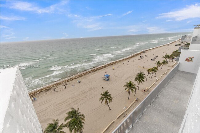 Building Photo - 400 N Surf Rd