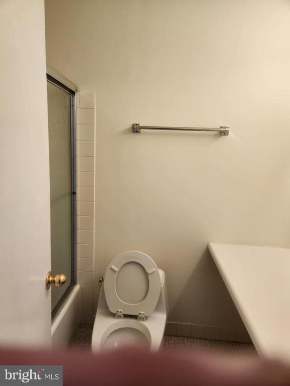 Building Photo - 10224 Dedaker St