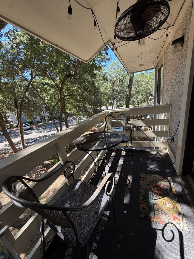 Building Photo - Walking Distance to the Beach - Fiddlers C...