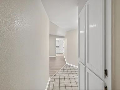 Building Photo - 3 bedroom 2 bath in Dry Creek School District.