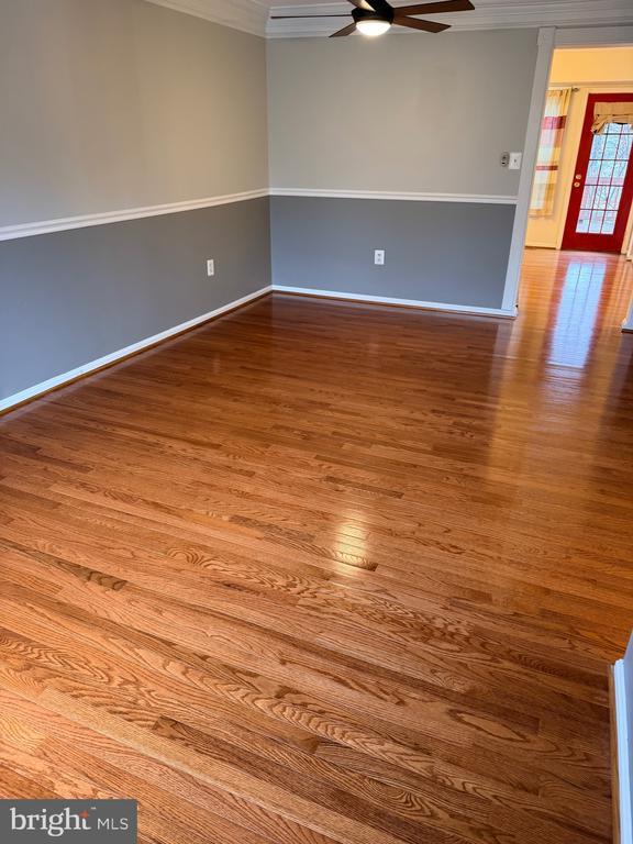 Building Photo - 46754 Woodmint Terrace