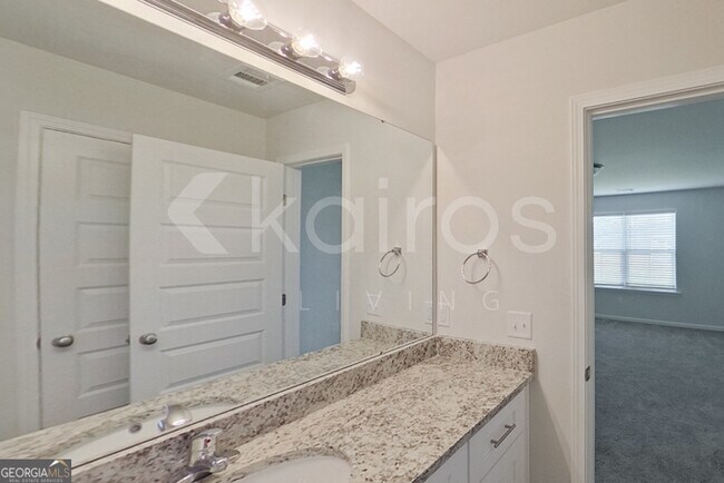 Building Photo - 137 Western Red Cedar Dr