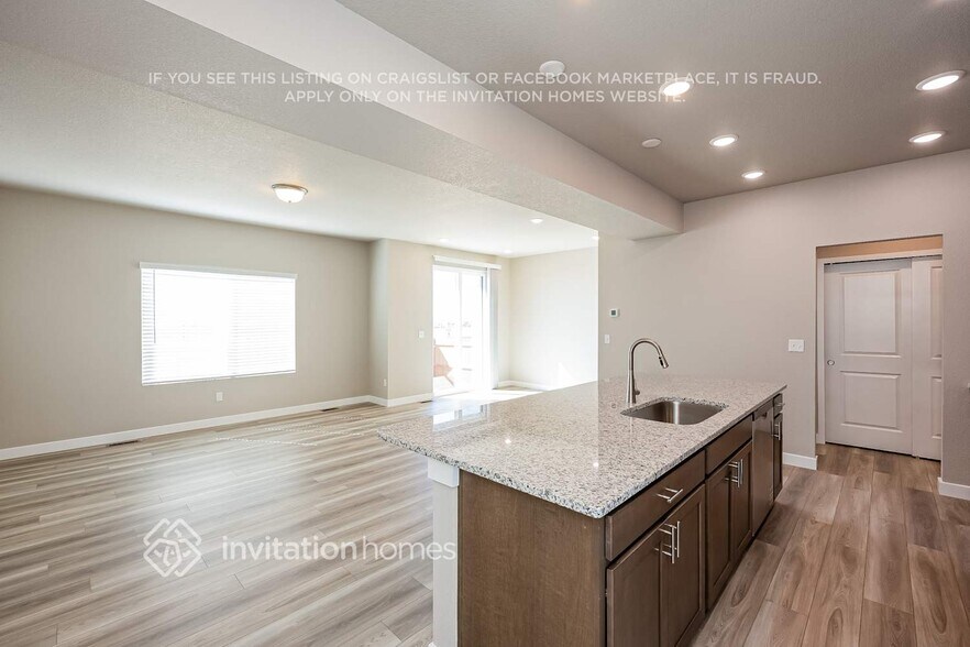 Building Photo - 13623 Arriba Dr