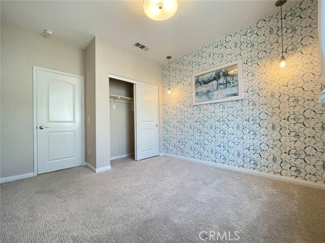 Building Photo - 16025 Symphony Ln