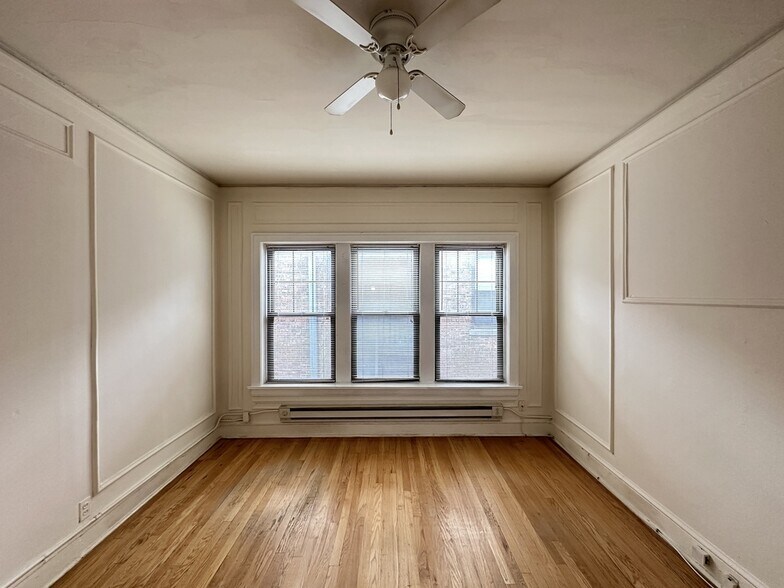 Building Photo - 1322 Oak Ave