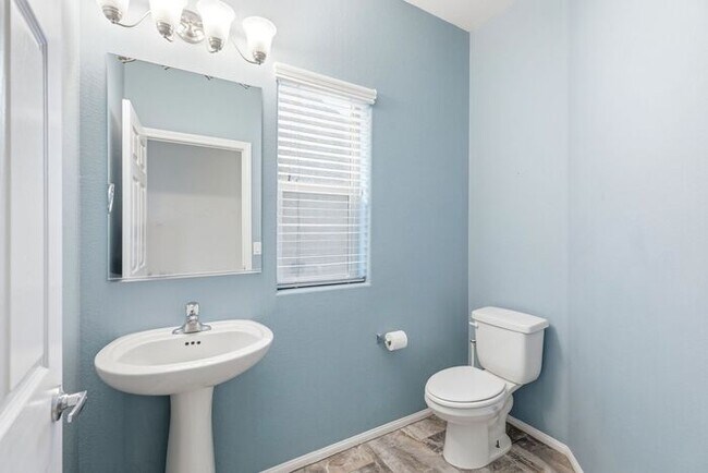 Building Photo - Your Next Home Awaits | 4 Bed, 3 Bath with Private Pool