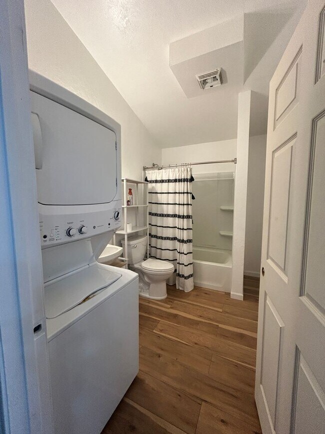 Building Photo - 505 Camas Creek Loop