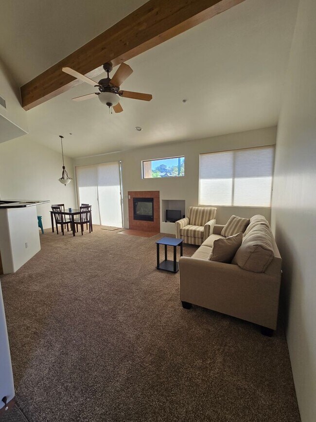 Building Photo - Unfurnished, 1-Year Long-Term Rental