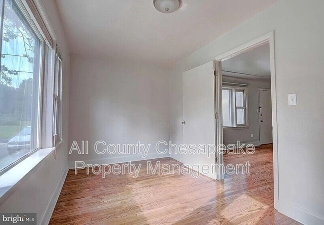 Building Photo - 817 Hilltop Ave Ext