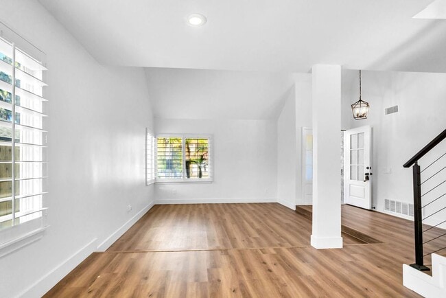 Building Photo - Beautiful single family home in Rancho Penasquitos! Available immediately!