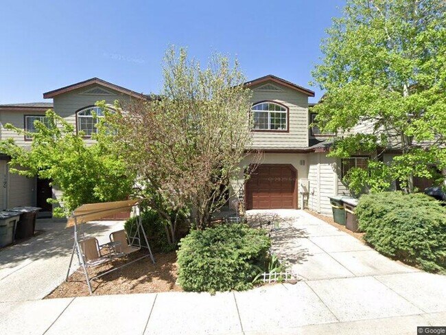 Building Photo - COMING SOON! 3 Bed/2 Bath Condo on Switzer...