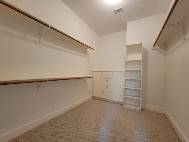 Building Photo - 2515 Brinkman St