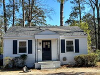 Building Photo - AFFORDABLE 2BEDROOM 1 BATH W/ SPACIOUS FEN...