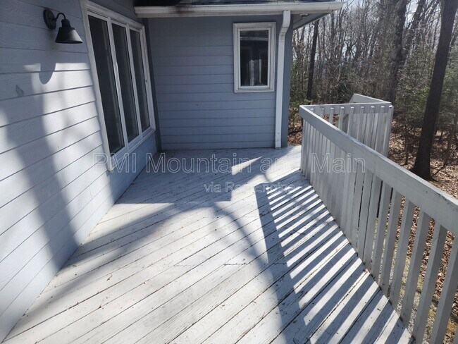 Building Photo - 4000 Laurel Park Hwy