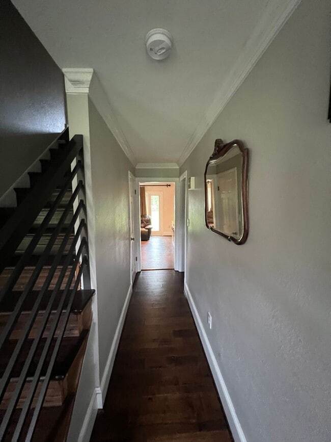 Building Photo - 7356 Woodville Ln