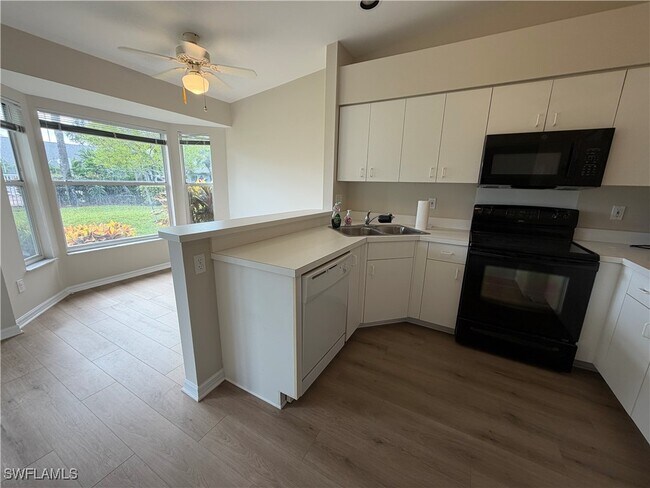 Building Photo - 10904 Regent Cir