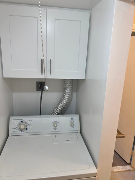 Laundry Room - 8308 Tamarron Dr