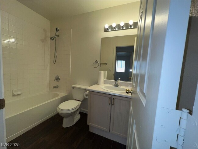 Building Photo - 7916 Thorne Pine Ave