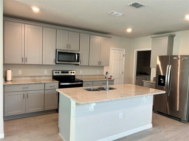 Building Photo - 17333 Cagan Crossings Blvd