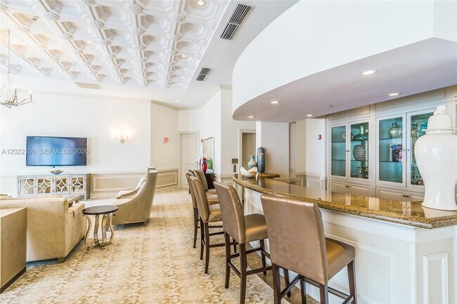 Building Photo - 2100 N Ocean Blvd