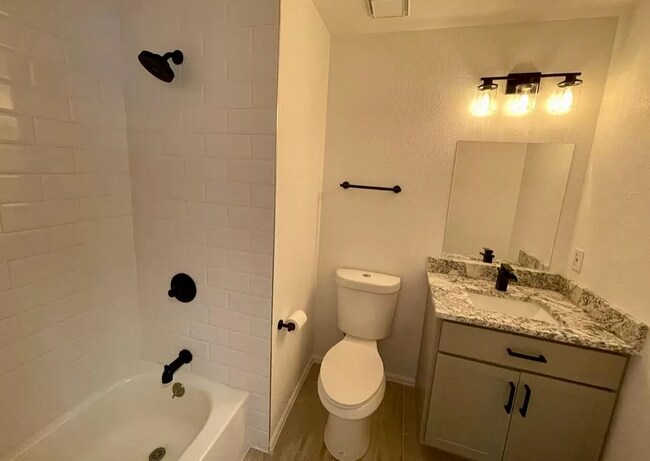 Building Photo - 8310 Turkey Run Dr