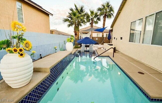 Building Photo - 158 Rocky Star St