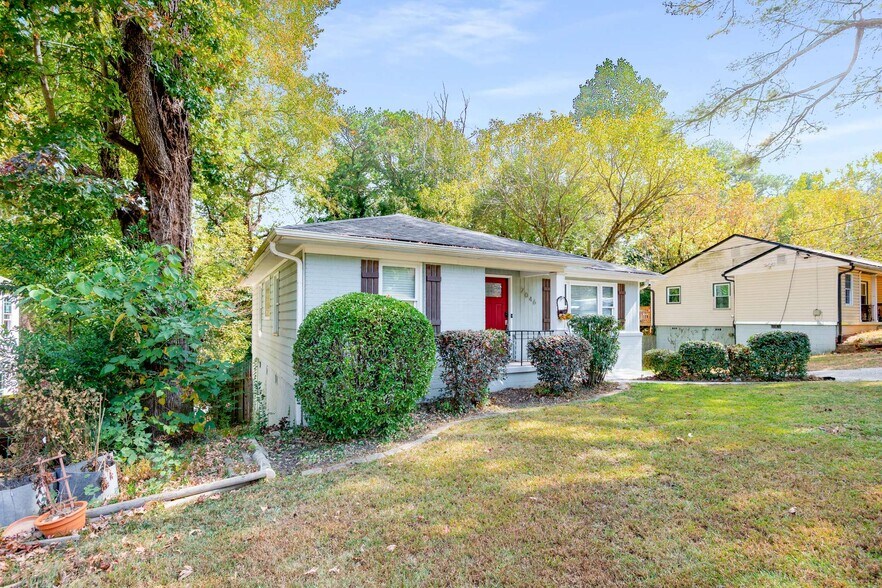 Building Photo - 2046 Settle Cir SE