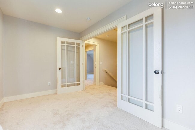 Building Photo - 11411 SE 259th St