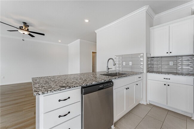 Building Photo - 317 S Nightfall Ave