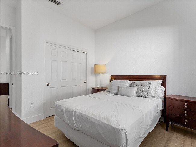 Building Photo - 11339 NW 71st St