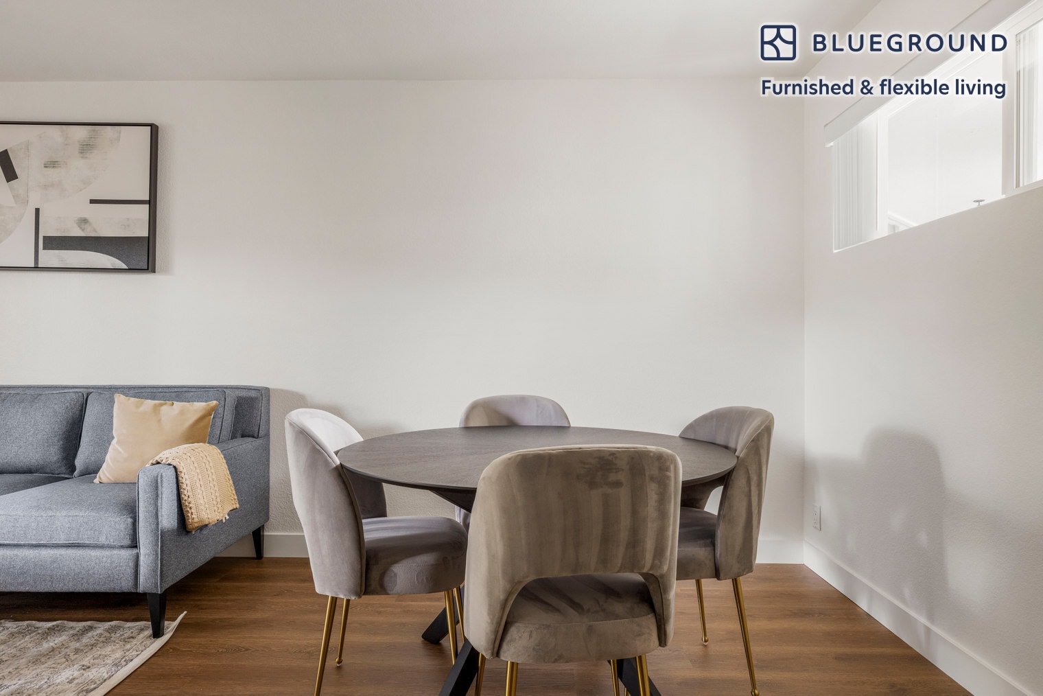 Building Photo - 600 Park View Dr