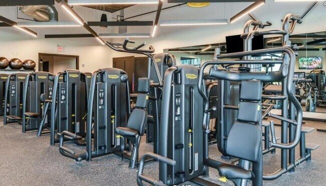 Building Photo - 2667 Skyline Lp