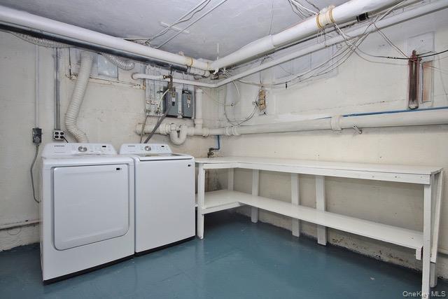 Building Photo - 16 Upland Ln