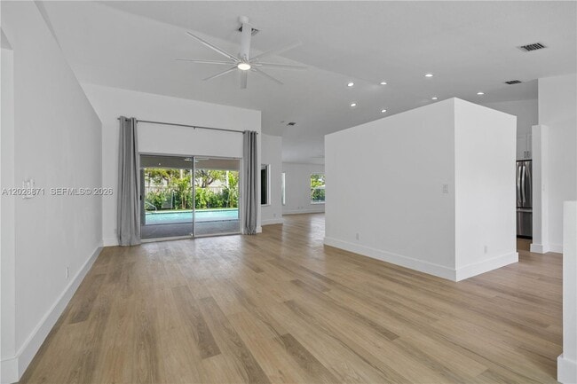 Building Photo - 5923 Loxahatchee Pines Dr