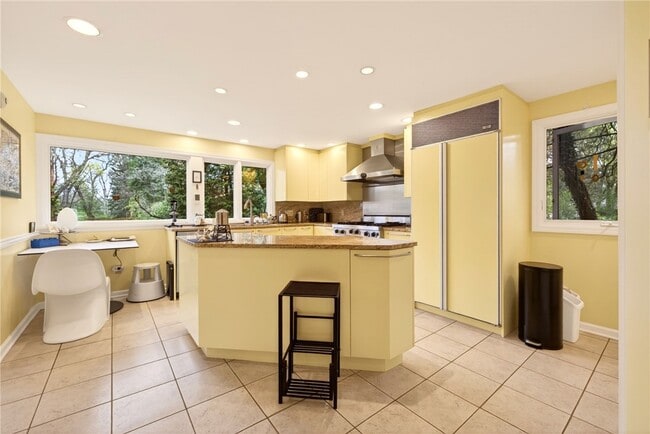 Building Photo - 53 Golfside Pkwy