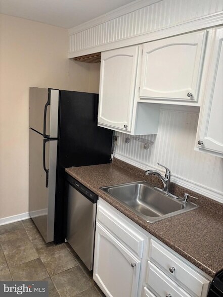 Building Photo - 6617 E Wakefield Dr