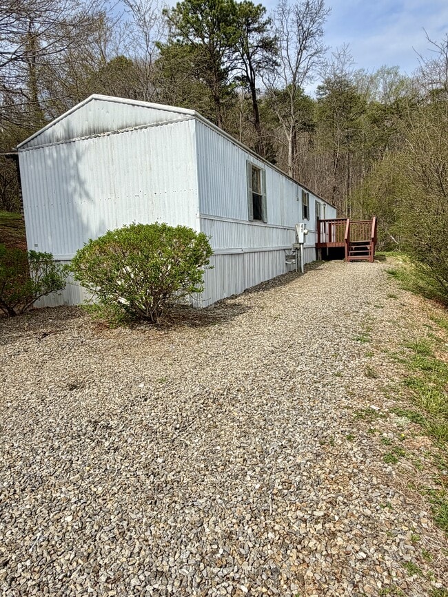 Building Photo - 41 Windy Hill Rd