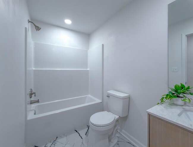 Building Photo - 1751 Pepper Dr