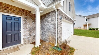 Building Photo - 3302 Bridgewood Dr
