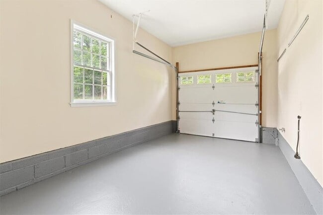 Building Photo - 436 Jessup Rd