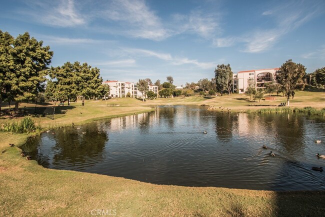 Building Photo - 5500 Paseo Del Lago W