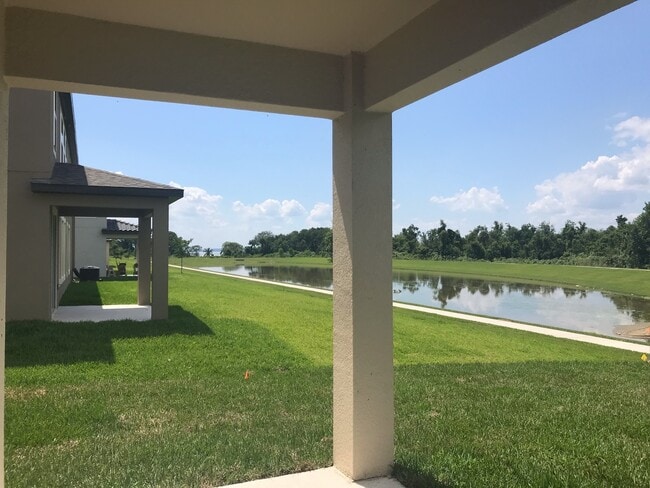 Building Photo - 6 bedroom with office downstairs 3 car gar...