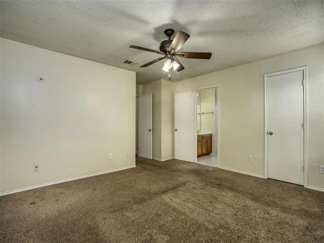Building Photo - 2404 Grover Cleveland Dr