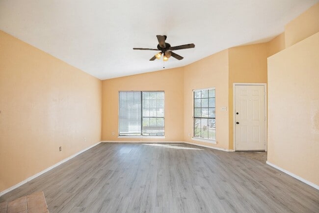 Building Photo - 6600 Brookhaven Ct