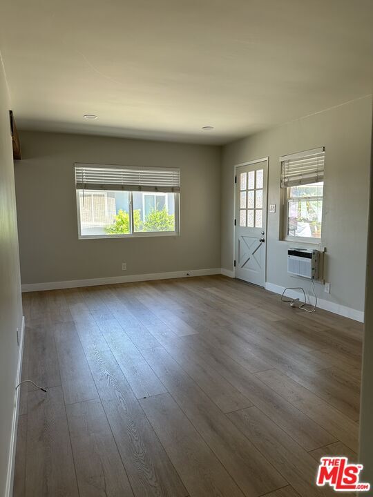 Building Photo - 22525 Del Valle St