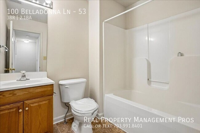 Building Photo - 100 Belladonna Ln