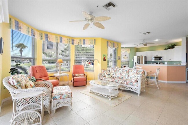 Building Photo - 438 Bouchelle Dr