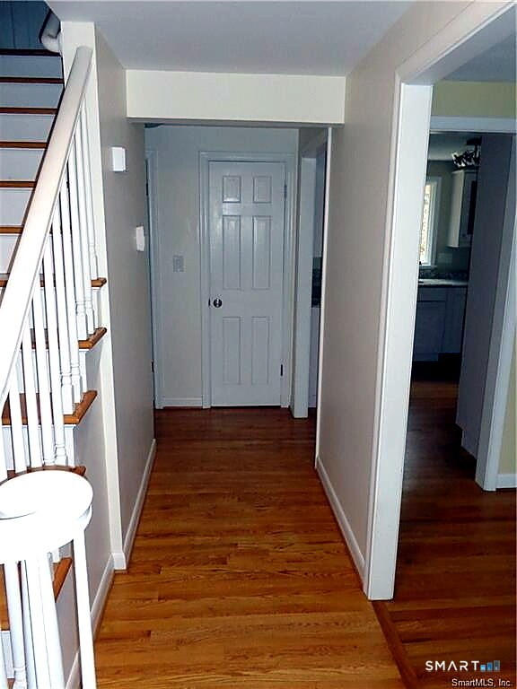 Building Photo - 21 Saddle Ridge Dr