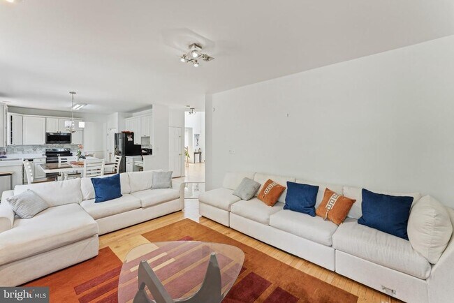 Building Photo - 7887 Cranford Farm Cir